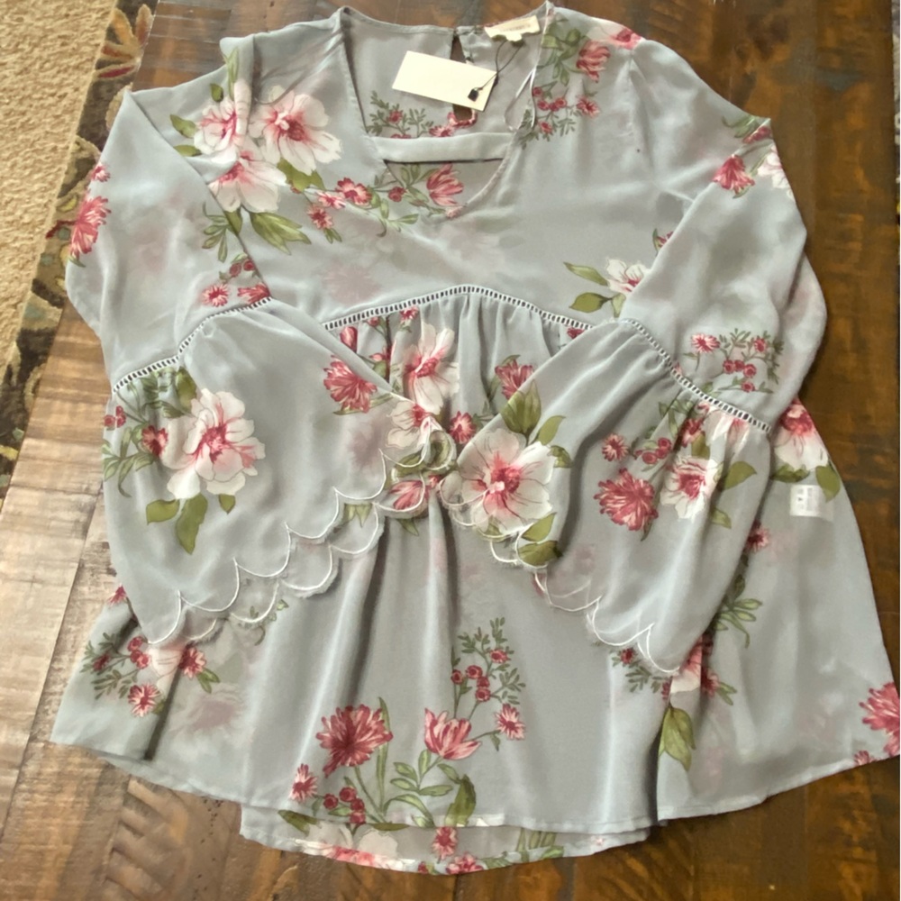Crescent Womens Floral Sheer Top in Bluish Gray and Pink Sz L Beautiful Sleeve